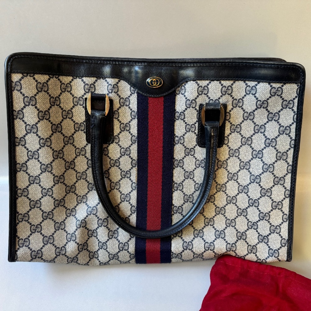 Vintage Gucci Sherry Line Accessory Collection Handbag - Navy - Picture 3 of 16